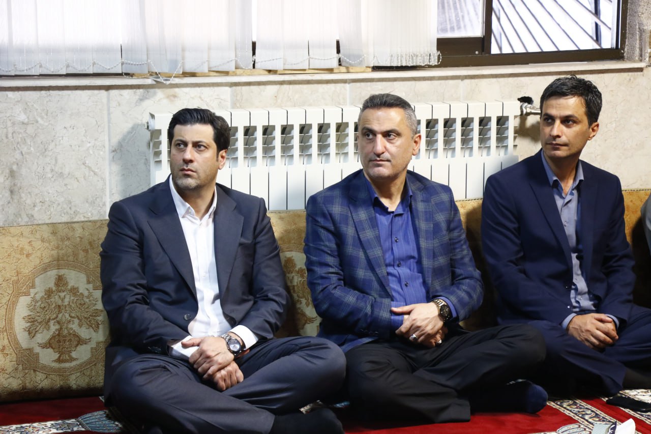 نشست بصیرتی به مناسبت هفته دولت در شهرداری لاهیجان برگزار شد