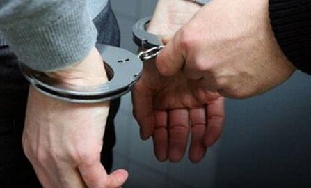 دستگیری ۴۰ نفر دلال و کارچاق کن در سال ۱۴۰۰ دستگیری ۴۰ نفر دلال و کارچاق کن در سال ۱۴۰۰