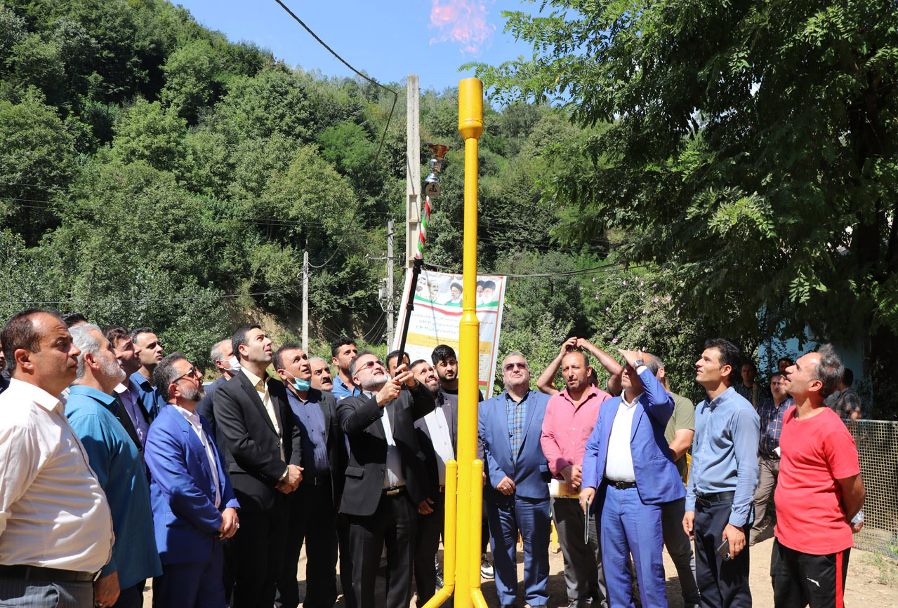 مشعل گاز در ۲ روستای کوهستانی شفت روشن شد