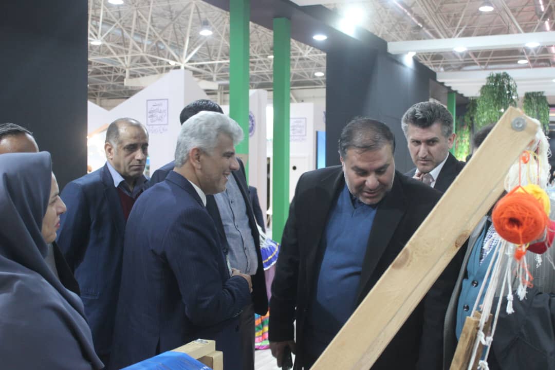 بازدید مسئولین عالی‌ رتبه از غرفه گیلان در نمایشگاه بین‌المللی گردشگری