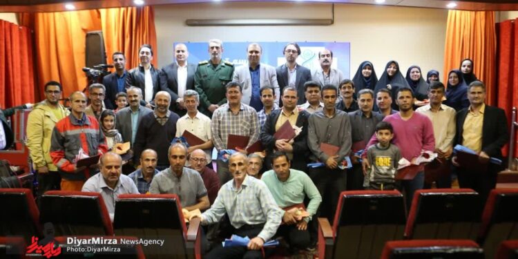 برگزاری مراسم تجلیل از کارگران و معلمان شهر کلاچای برگزاری مراسم تجلیل از کارگران و معلمان شهر کلاچای