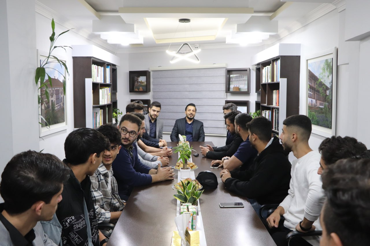 دیدار مصطفی بلورچی با جمعی از قهرمانان و مدال آوران رشته تکواندو