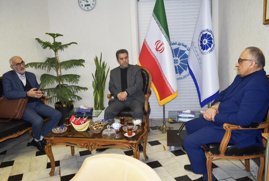 رئیس هیئت مدیره کانون کارفرمایان استان با رئیس اتاق بازرگانی گیلان دیدار کرد