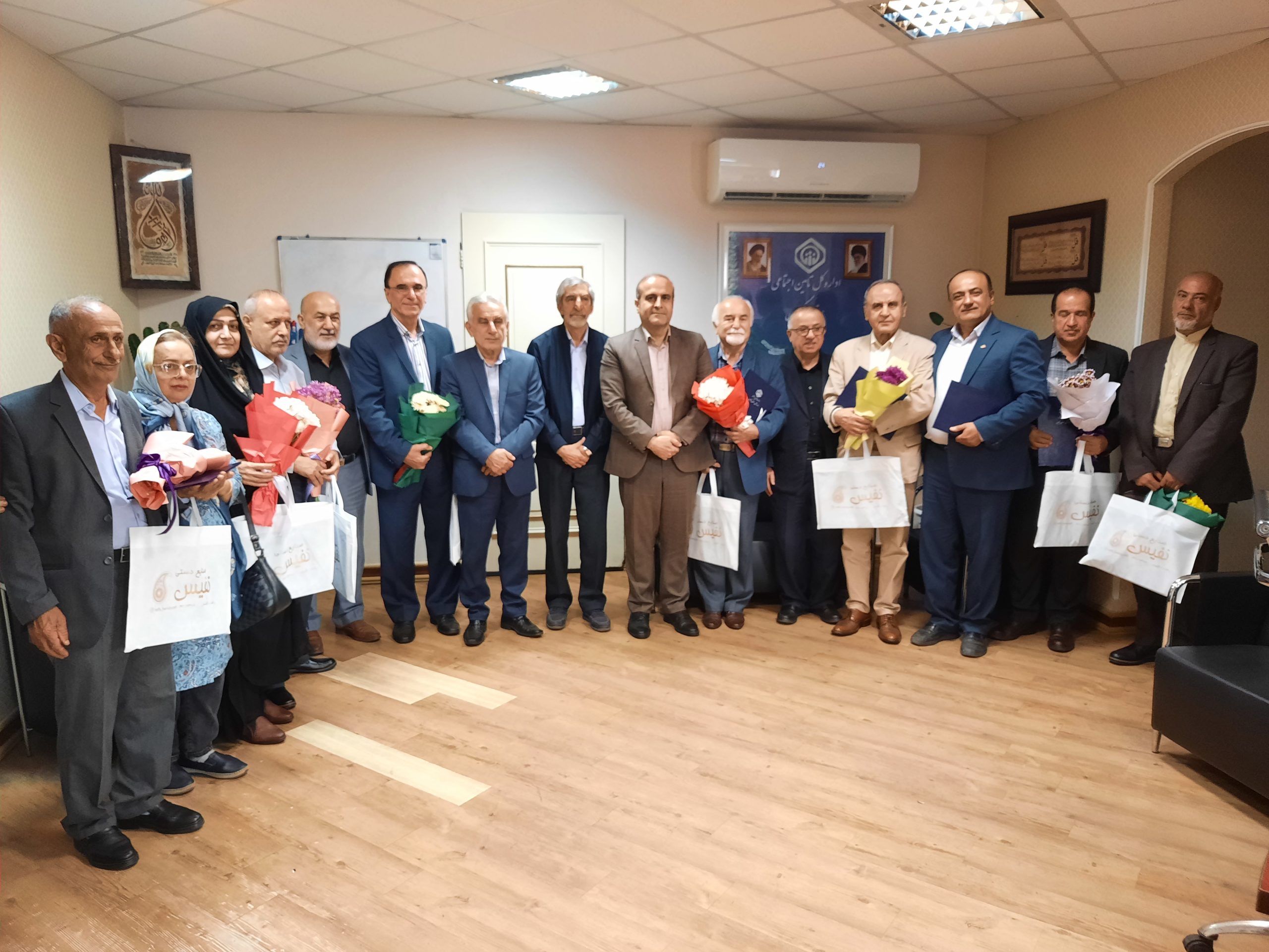 تجلیل از چهره های موفق و شاخص بازنشستگان تامین اجتماعی گیلان