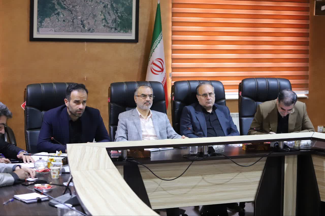 رایزنی مدیران شهری رشت در حوزه پسماند با یک شرکت آلمانی