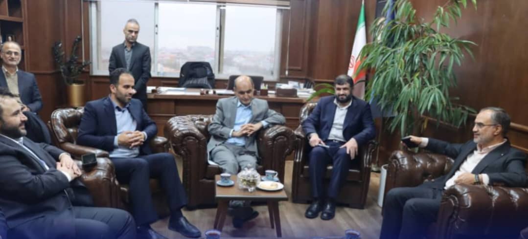 نشست مدیرعامل بانک شهر و هیئت همراه با رئیس شورای اسلامی و شهردار رشت