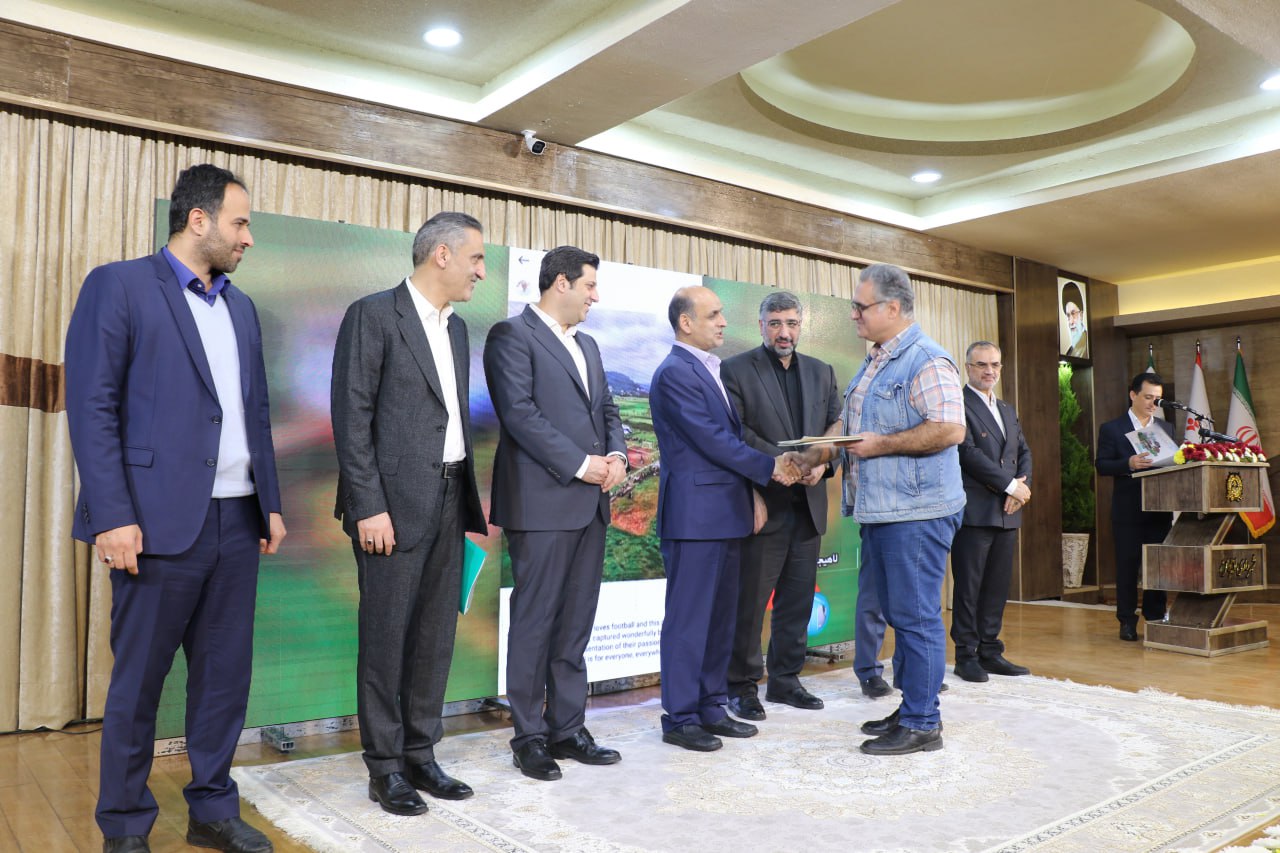 مدیریت شهری لاهیجان از مهرداد گرامی تجلیل کرد