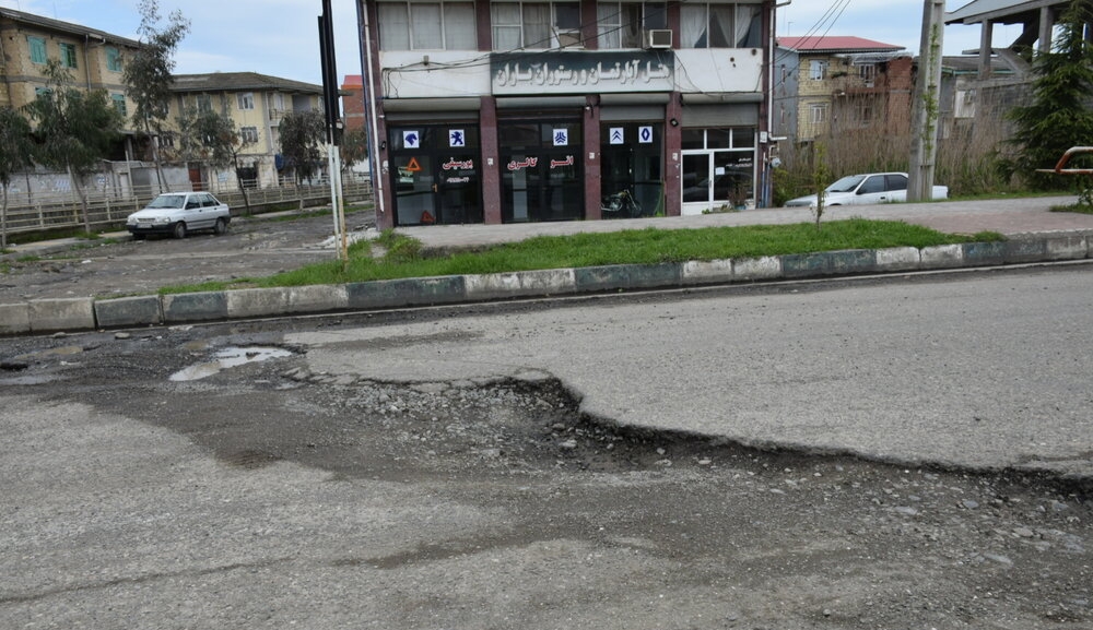 آسفالت خیابان های رشت را دریابید