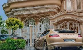 زندگی لوکس اینستاگرامی فریبی بیش نیست زندگی لوکس اینستاگرامی فریبی بیش نیست