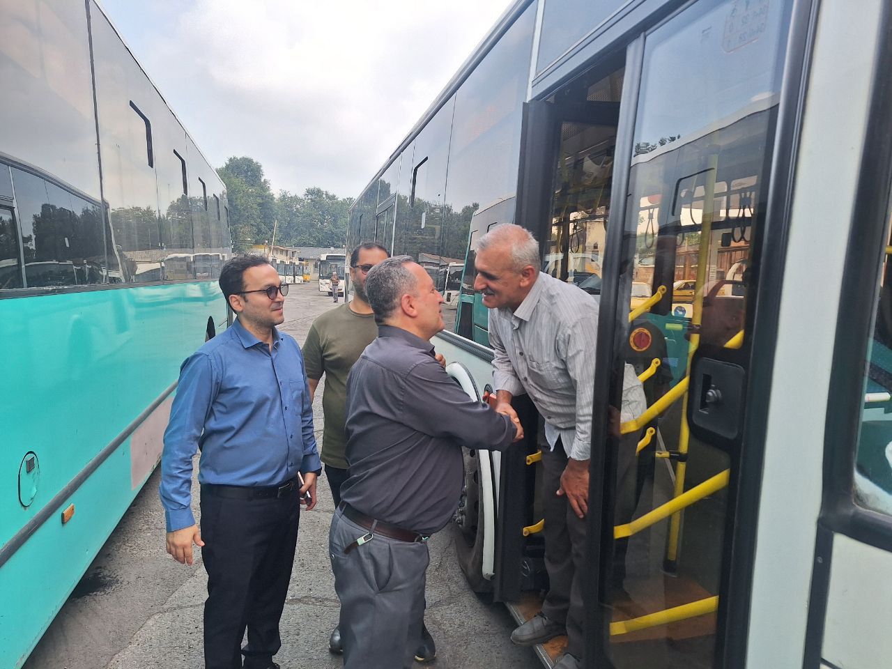 آمادگی کامل سازمان حمل و نقل گیل برای خدمت‌رسانی به زائران اربعین حسینی(ع)