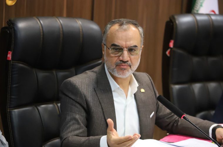 رئیس شورای رشت: ضرورت ساماندهی بازار رشت و  افزایش حقوق رانندگان استیجاری شهرداری