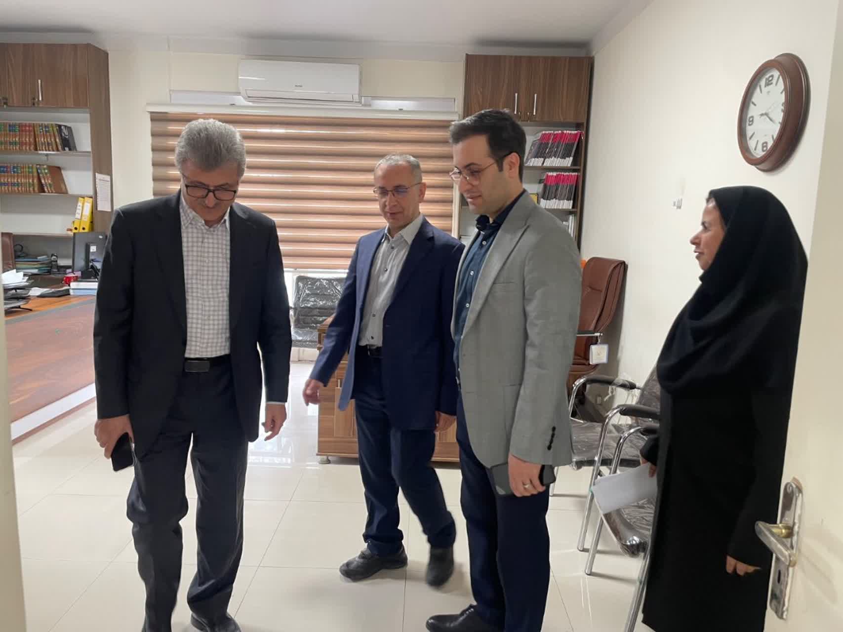 بازدید رئیس دانشگاه علوم پزشکی گیلان از پژوهشکده تروما