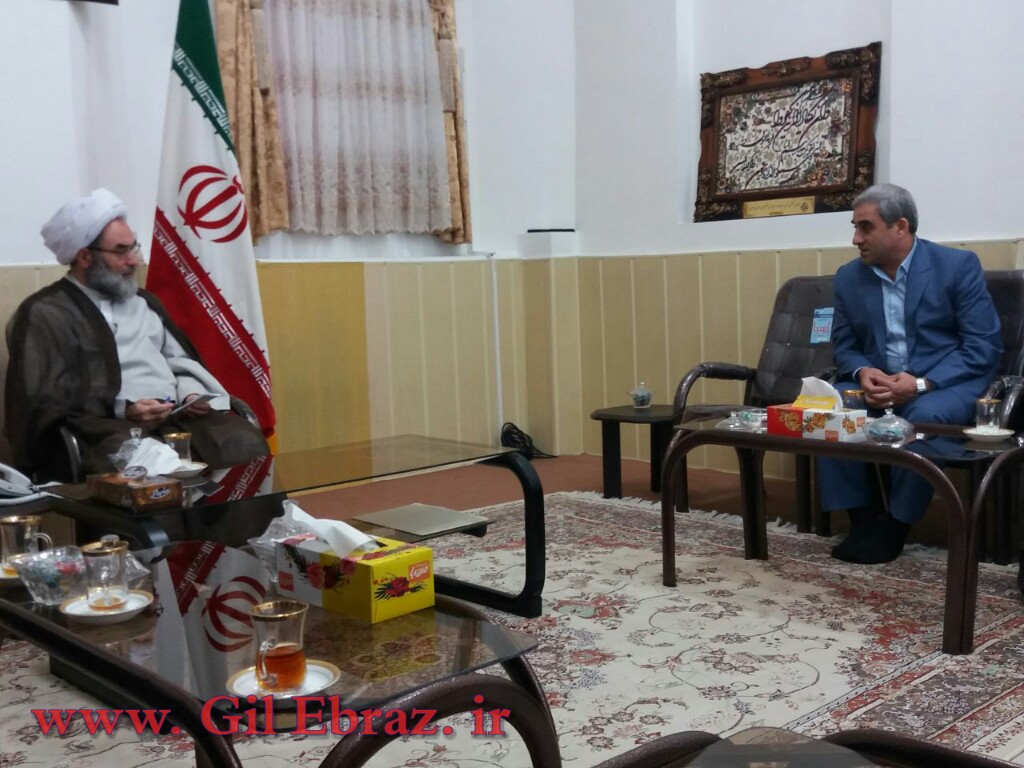 🔴فرهاد دلق پوش، در نشست بررسی وضعیت معادن استان گیلان در حضور نماینده ولی فقیه مطرح کرد: اولویت ما پروژه های عمرانی و واحد های دانه بندی است. 🔴فرهاد دلق پوش، در نشست بررسی وضعیت معادن استان گیلان در حضور نماینده ولی فقیه مطرح کرد: اولویت ما پروژه های عمرانی و واحد های دانه بندی است.