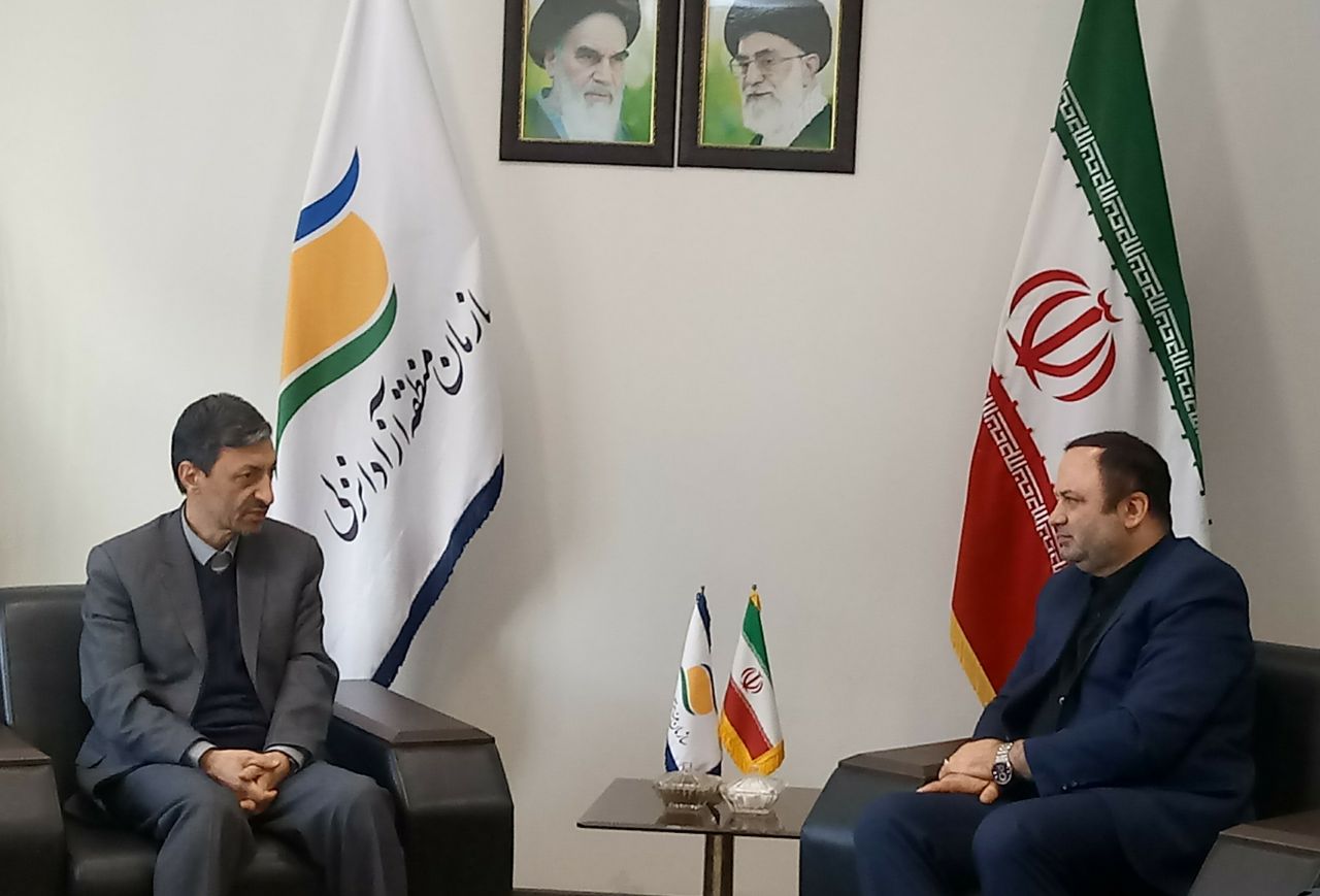 فتاح در سفر به گیلان اعلام کرد: بهره برداری از زمین های انفاقی درمنطقه آزادبندرانزلی به نفع محرومان منطقه انزلی فتاح در سفر به گیلان اعلام کرد: بهره برداری از زمین های انفاقی درمنطقه آزادبندرانزلی به نفع محرومان منطقه انزلی