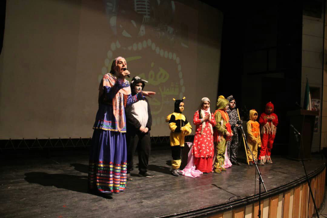 مدیرآموزشگاه سینمایی هفت : جشنواره فجر از اقدامات بسیار تاثیر گذار برای رشد و حمایت از هنر است مدیرآموزشگاه سینمایی هفت : جشنواره فجر از اقدامات بسیار تاثیر گذار برای رشد و حمایت از هنر است