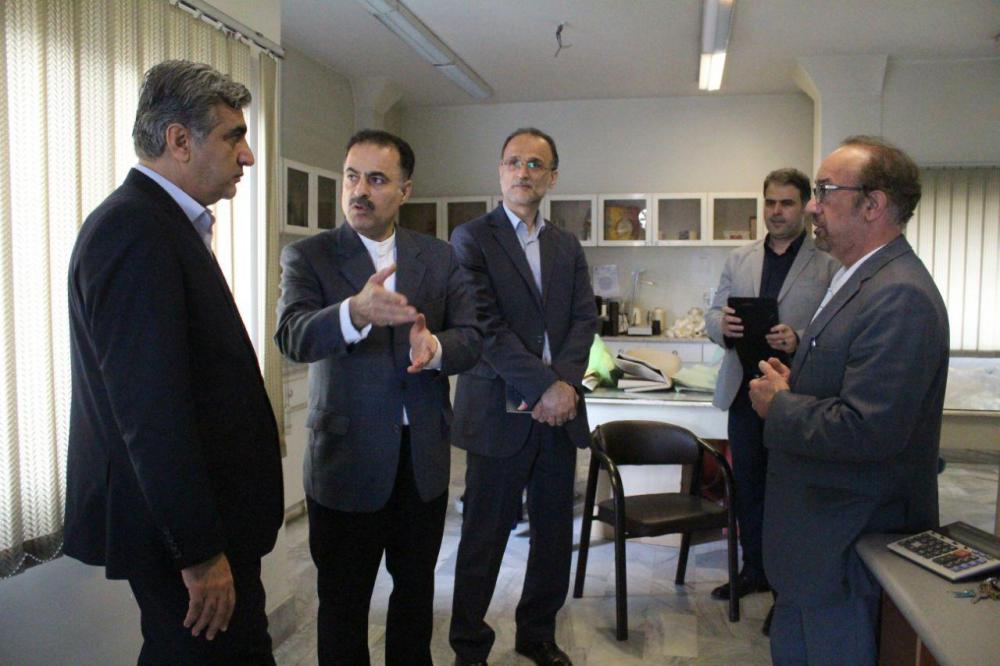 دکتر سالاری در بازدید سرزده از اداره کل استاندارد و تحقیقات صنعتی گیلان عنوان کرد: ضرورت همکاری دستگاههای متولی در تسهیل و تسریع فرآیند صادرات کالاها و واردات ارزاق مردم دکتر سالاری در بازدید سرزده از اداره کل استاندارد و تحقیقات صنعتی گیلان عنوان کرد: ضرورت همکاری دستگاههای متولی در تسهیل و تسریع فرآیند صادرات کالاها و واردات ارزاق مردم