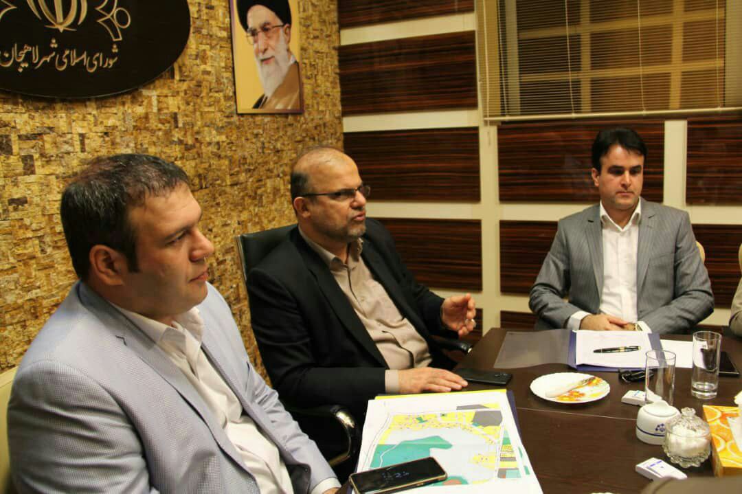 رییس شورای شهر لاهیجان ؛ مدیریت شهری در اجرای طرح‌ها نگاه ویژه‌ای به مناطق کم‌برخوردار لاهیجان داشته است