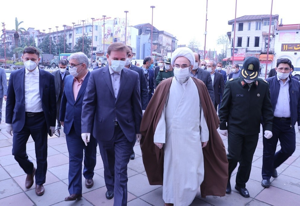 استاندار گیلان در حاشیه رزمایش شهدای عرصه سلامت؛ ضدعفونی کردن معابر، نشانگر آلوده بودن محیط جغرافیایی گیلان است استاندار گیلان در حاشیه رزمایش شهدای عرصه سلامت؛ ضدعفونی کردن معابر، نشانگر آلوده بودن محیط جغرافیایی گیلان است